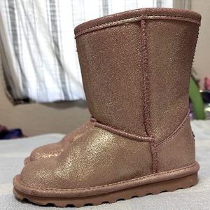 Girls size 1 bearpaw boots